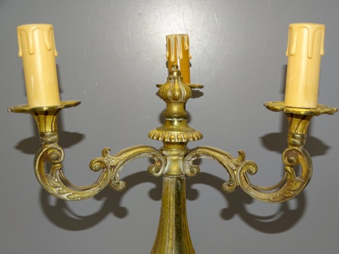 -BELLE ANCIENNE LAMPE A POSER en BRONZE 3 FEUX COLLECTION DECO LUMIERE   D