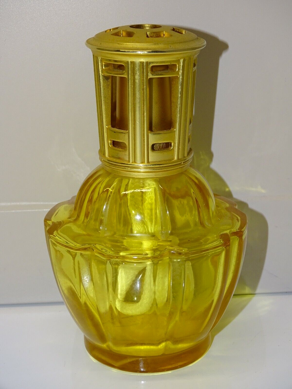 Lampe Berger Ancienne En Verre – Mauve Dégradé, Très Bon état