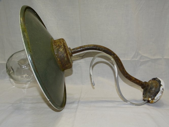 -BELLE ANCIENNE LAMPE de COUR TÔLE EMAILLEE COL de CYGNE  COLLECTION Déco   D