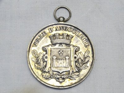 -BELLE ANCIENNE MEDAILLE ARGENT MASSIF CONCOURS MUSICAL ANGOULEME 1893