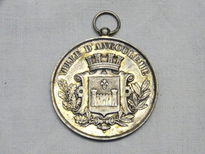 -BELLE ANCIENNE MEDAILLE ARGENT MASSIF CONCOURS MUSICAL ANGOULEME 1893