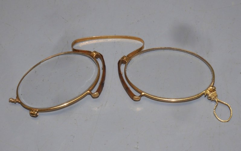 -BELLE ANCIENNE PAIRE DE BINOCLES MONTURE OR Poinçon Tête d'AIGLE COLLECTION  D