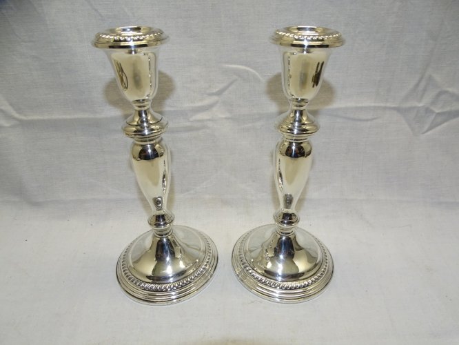 -BELLE ANCIENNE PAIRE de BOUGEOIRS  ARGENT Fourré STERLING  déco TABLE