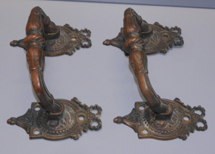 -BELLE ANCIENNE PAIRE DE POIGNEES L. PINET BRONZE Patiné STYLE LOUIS XVI    D