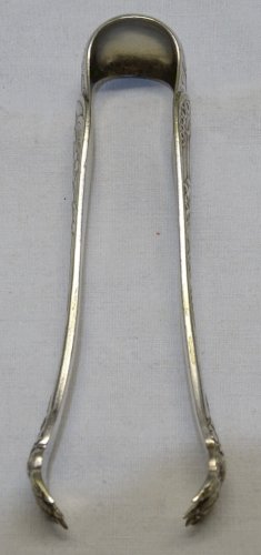 -BELLE ANCIENNE PINCE A SUCRE METAL ARGENTE PATTES DE LION décor Floral    D