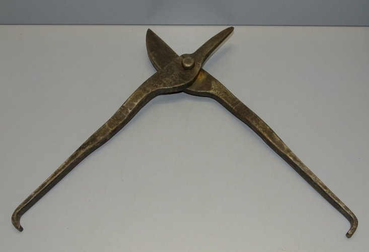 -BELLE ANCIENNE PINCE CISAILLE PINCE COUPANTE OUTIL CAROSSIER FORGERON AUTRE   D