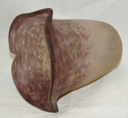 -BELLE ANCIENNE TULIPE PATE DE VERRE Signée RETHONDES dégradé de MAUVE   D