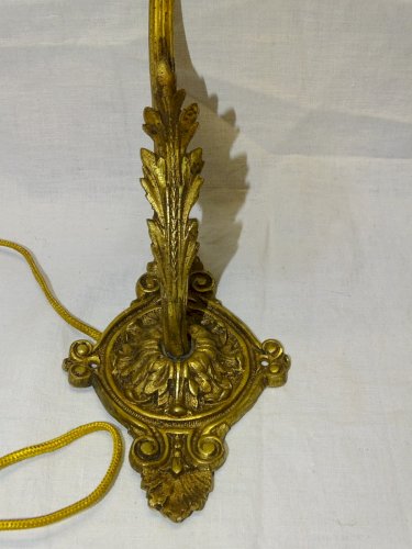 -BELLE APPLIQUE FLEUR ROSE EN VERRE COULEUR MARRON CLAIR MONTURE BRONZE/LAITON D