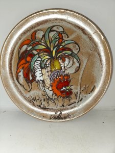 belle assiette à decor de coq signée vallauris en bon etat
