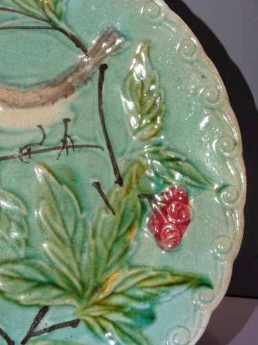 -BELLE ASSIETTE BARBOTINE 2 OISEAUX SUR BRANCHES ARBRES FRUITIERS début XXe   D