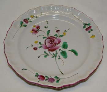-BELLE ASSIETTE CERAMIQUE DES ISLETTES XVIIIe décor Main COLLECTION VITRINE   D