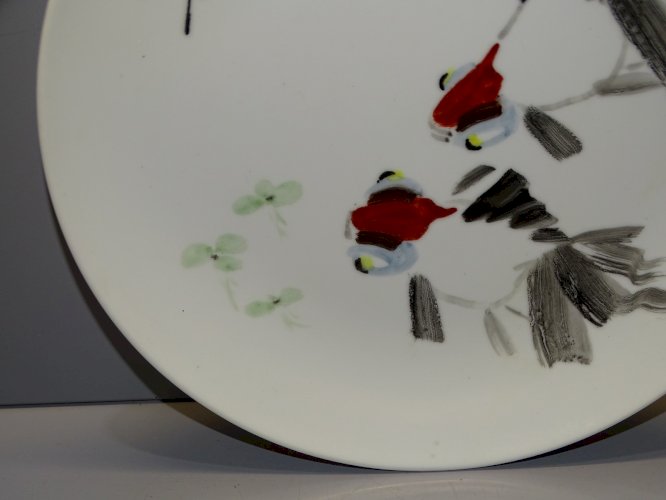 -BELLE ASSIETTE DECORATIVE PORCELAINE décor POISSONS JAPON ou CHINE COLLECTION D