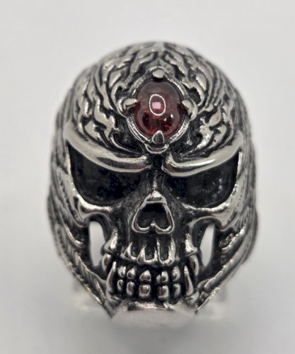 Belle bague, tête de mort / crane, en métal argenté ^