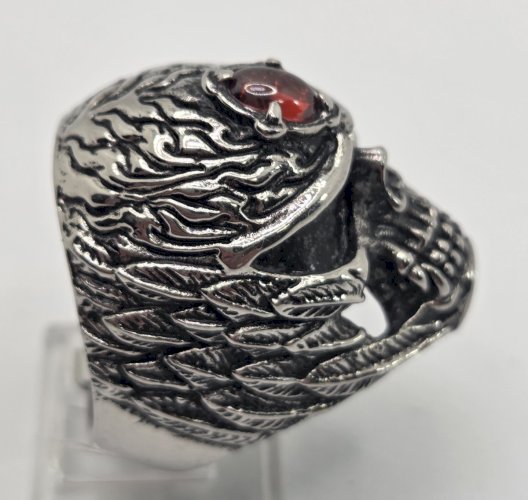 Belle bague, tête de mort / crane, en métal argenté ^