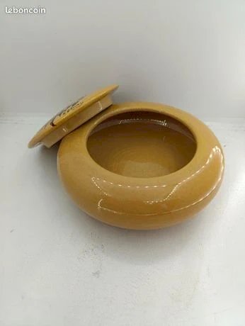 Belle bonbonniere ceramique peint main La bottega artigiana S.Leo en bon etat