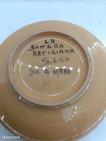 Belle bonbonniere ceramique peint main La bottega artigiana S.Leo en bon etat