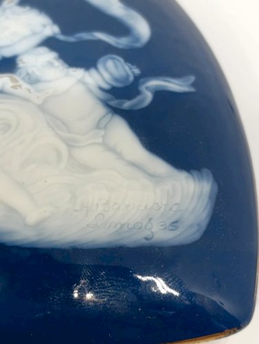 belle bonbonnière en porcelaine de Limoges style Art Nouveau  1ère moitié du XXème