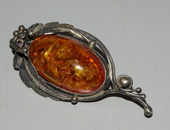 -BELLE BROCHE ARGENT Poinçon Minerve 1er Titre & AMBRE VERITABLE BIJOU ANCIEN  D