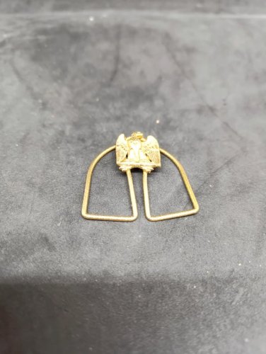 belle broche ou pince a decor daigle style empire en plaque or en bon etat