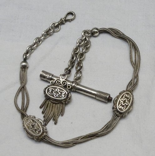 -BELLE CHAINE DE MONTRE A GOUSSET EN ARGENT Poinçon Sanglier Clé FIXE     D