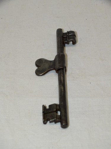 -BELLE CLE PAPILLON PASSE PARTOUT XVIII/XIXe Fer Forgé COLLECTION SERRURE    D