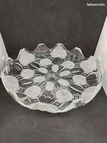 Belle coupe à fruits art deco en cristal à partie transparente et givre en bon etat