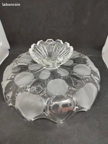 Belle coupe à fruits art deco en cristal à partie transparente et givre en bon etat