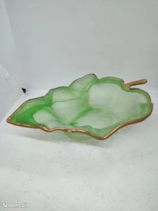 belle coupe en patte de verre à decor de feuille en bon etat