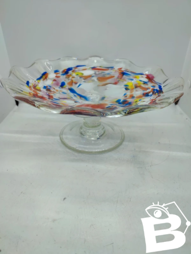 Belle coupe sur pied en verre de murano multicouleur en bon etat
