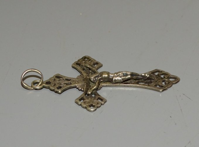 -BELLE CROIX ARGENT poinçon TETE SANGLIER JESUS CHRIST RELIGION PENDENTIF   D