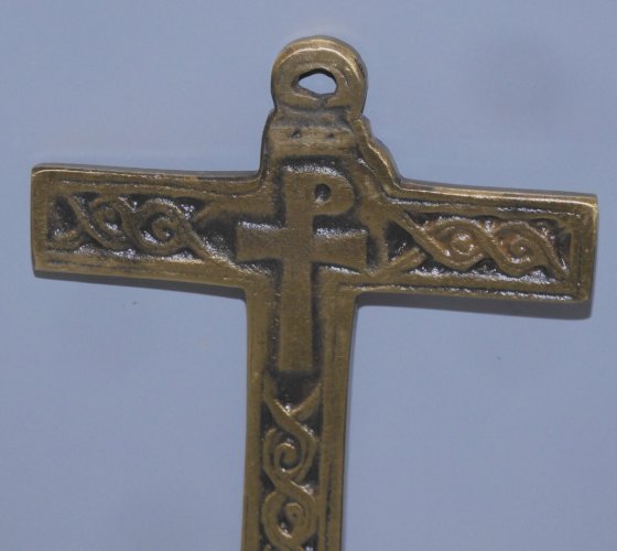 -BELLE CROIX CRUCIFIX STYLE MEDIEVAL BRONZE EMAIL Signé Dominique PIECHAUD    D
