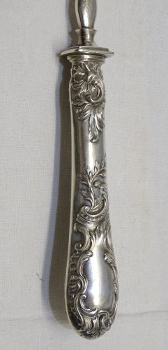 -BELLE CUILLERE A GLACE AVEC MANCHE ROCAILLE ARGENT FOURRE Poinçon Minerve    D
