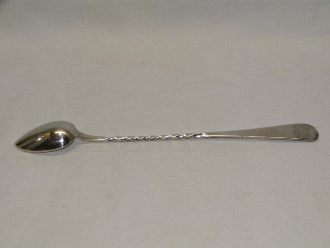 -BELLE CUILLERE ERCUIS A CONFITURE A COCKTAIL ou AUTRE METAL Argenté VITRINE  D