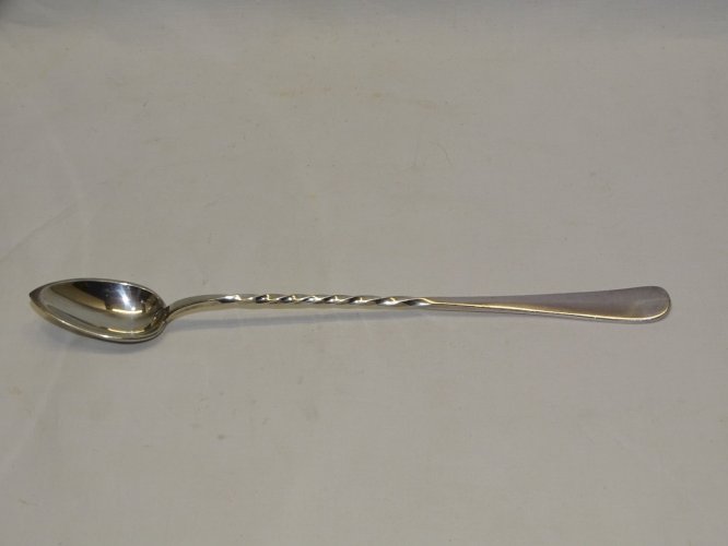 -BELLE CUILLERE ERCUIS A CONFITURE A COCKTAIL ou AUTRE METAL Argenté VITRINE  D