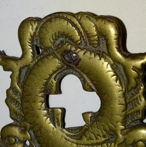 -BELLE ENTREE de SERRURE en BRONZE XVIIIe avec 2 DAUPHINS COLLECTION VITRINE  D