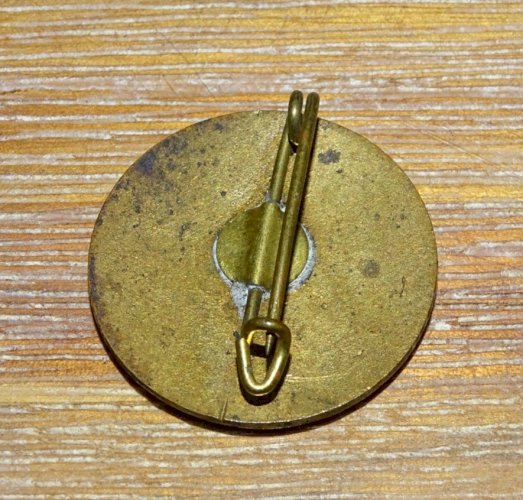 -BELLE EPINGLETTE EMAILLEE CROIX DE LORRAINE LIBERATION COLLECTION VITRINE     D