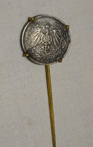 - BEAUTIFUL PIN BADGE PRUSSIAN 1/2 MARK 1906 ANTIQUE JEWELRY COLLECTION D