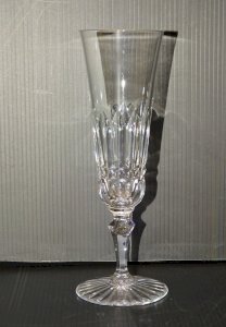 BEAUTIFUL CRYSTAL CHAMPAGNE FLUTE by BACCARAT PICADILLY COLLECTION model D