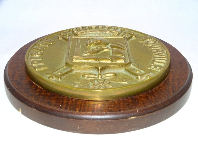 -BELLE GRANDE ANCIENNE TAPE DE BOUCHE BRONZE FREGATE TOURVILLE FIA COLLECTION  D