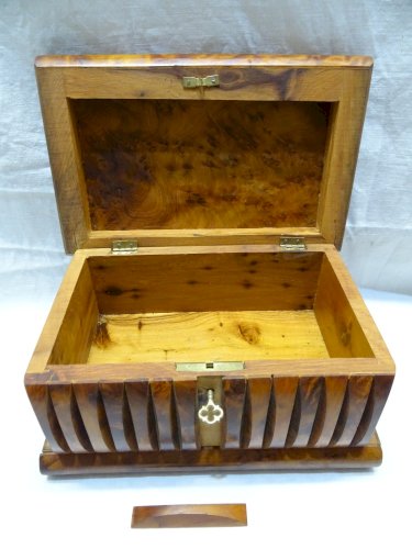 -BELLE GRANDE BOITE FAUX LIVRE A SYSTEME COFFRET A SECRET pour BIJOUX ou AUTRE D