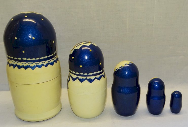 -BELLE GRANDE POUPEE MATRIOCHKA BELLE COULEUR BLEUE PEU COMMUNE COLLECTION    D