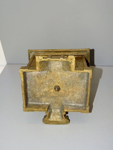 -BELLE GRANDE TIRELIRE BRONZE CAISSE D'EPARGNE BUREAUX CAISSE Hauteur 23 cm   D