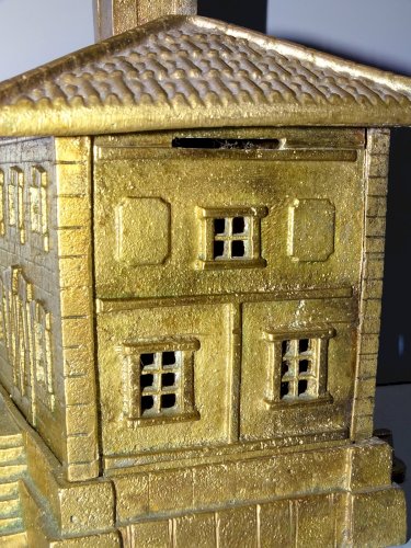 -BELLE GRANDE TIRELIRE BRONZE CAISSE D'EPARGNE BUREAUX CAISSE Hauteur 23 cm   D