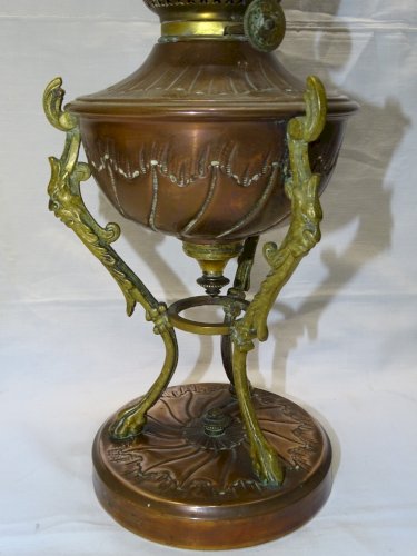 -BELLE LAMPE A PETROLE NAPOLEON III NIII EN CUIVRE et BRONZE VERRE ANCIEN   D