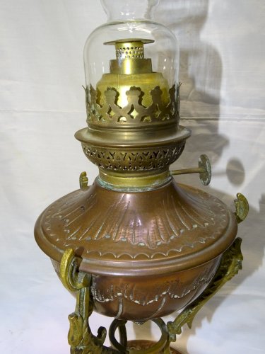 -BELLE LAMPE A PETROLE NAPOLEON III NIII EN CUIVRE et BRONZE VERRE ANCIEN   D