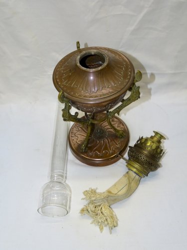 -BELLE LAMPE A PETROLE NAPOLEON III NIII EN CUIVRE et BRONZE VERRE ANCIEN   D