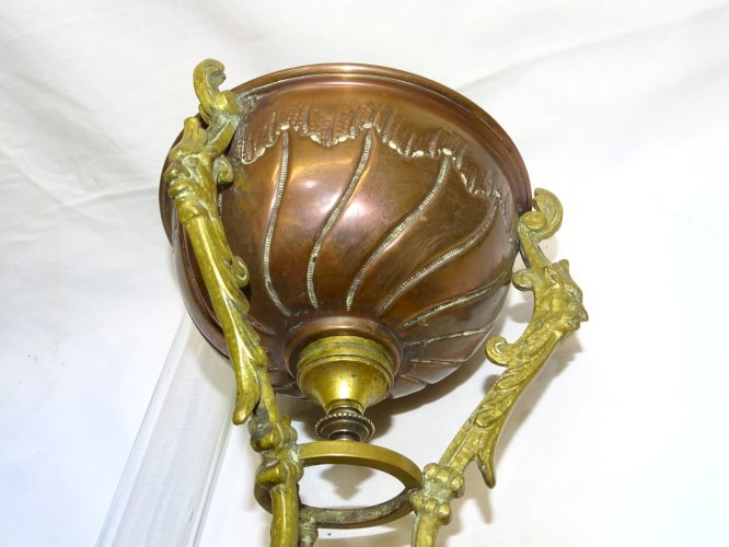 -BELLE LAMPE A PETROLE NAPOLEON III NIII EN CUIVRE et BRONZE VERRE ANCIEN   D
