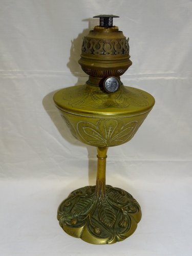 -BELLE LAMPE A PETROLE SIGNEE G LELEU ART NOUVEAU LAITON ET BRONZE