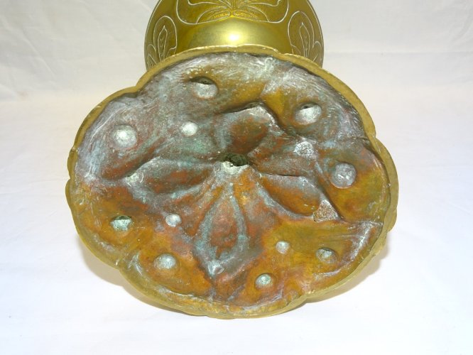 -BELLE LAMPE A PETROLE SIGNEE G LELEU ART NOUVEAU LAITON ET BRONZE