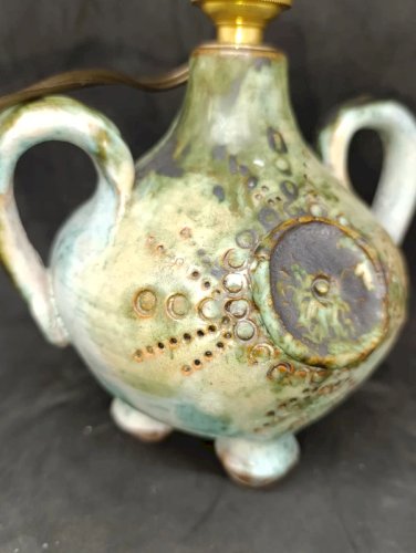 belle lampe decor floral attribue a francoise Chedeville en bon etat